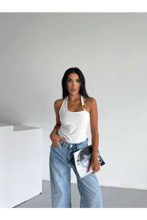 Kadın Beyaz Ottoman Kumaş Halter Yaka Toka Detay Bluz HZL26W-FRY123321