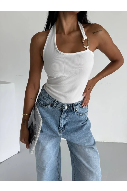 Kadın Beyaz Ottoman Kumaş Halter Yaka Toka Detay Bluz HZL26W-FRY123321