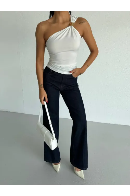 Kadın Beyaz Tek Omuz Gold Metal Detaylı Sandy Bluz HZL26S-FRY123821