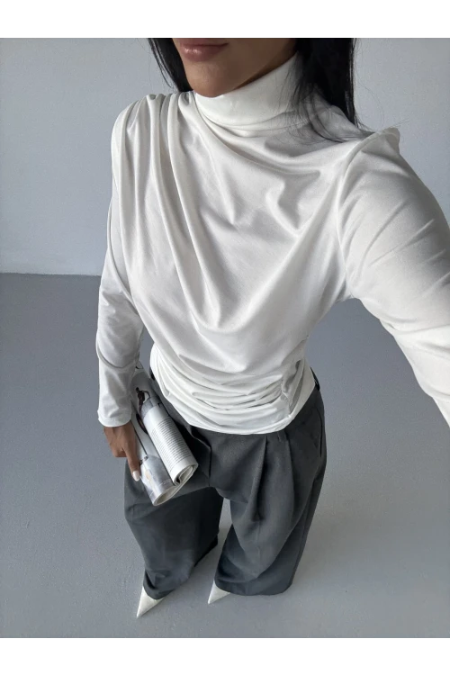 Kadın Beyaz Uzun Kollu Drape Detaylı Boğazlı Sandy Bluz HZL25W-FRY123301