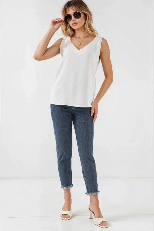 Kadın Beyaz V Yaka Sıfır Kol Bluz HZL25S-BD19501