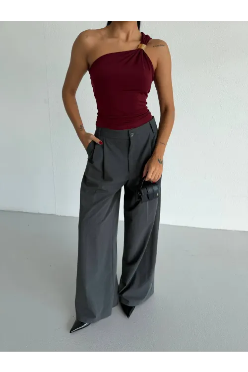 Kadın Bordo Tek Omuz Gold Metal Detaylı Sandy Bluz HZL26S-FRY123821