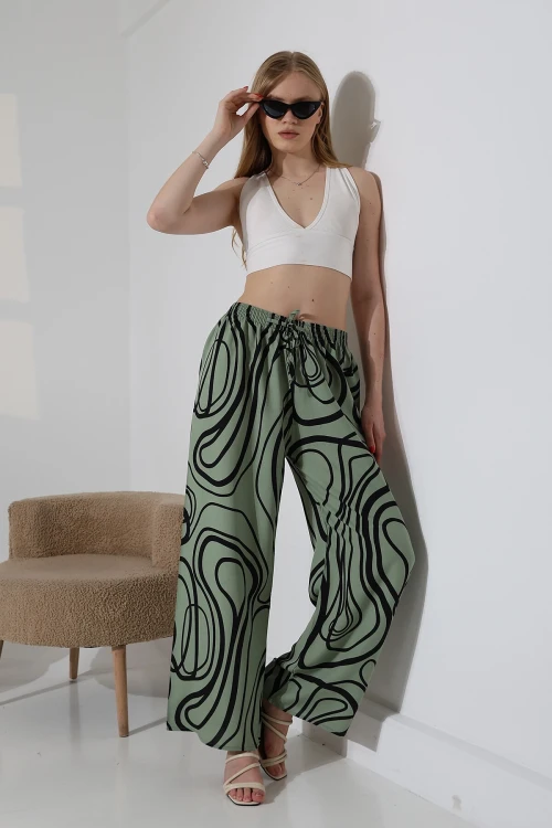 Kadın Çağla Desenli Beli Lastikli Cepsiz Bol Kesim Viskon Pantolon HZL25S-DSB17771