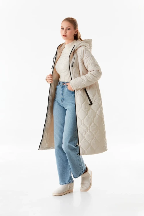 Kadın Ekru Kapüşonlu Kapitone Uzun Şişme Mont HZL24W-BD151771