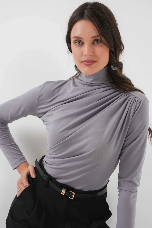 Kadın Gri Büzgü Detay Balıkçı Yaka Sandy Bluz HZL25W-BD19251