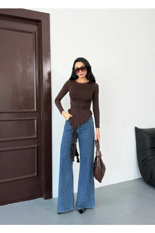 Kadın Kahve Fırfır Detaylı Uzun Kol Asimetrik Bluz HZL25W-FRY123621