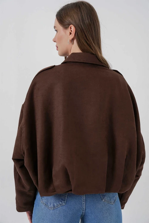 Kadın Kahverengi Oversize Fermuar ve Çıt Çıt Kapamalı Cepsiz Süet Deri Ceket HZL25W-BD107301