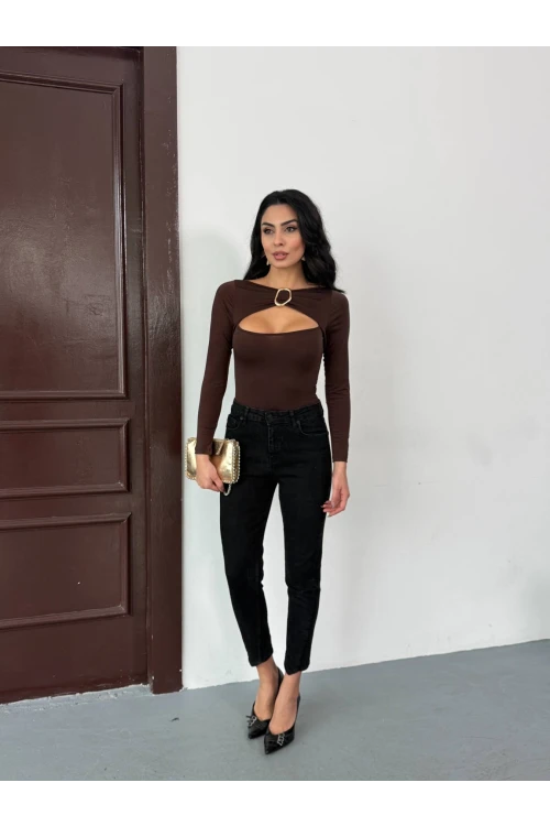 Kadın Kahverengi Uzun Kollu Göğüs Dekolteli Tokalı Bluz HZL25W-FRY123501