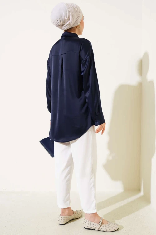 Kadın Lacivert Saten Yüzeyli Tesettür Gömlek HZL25W-BD139641