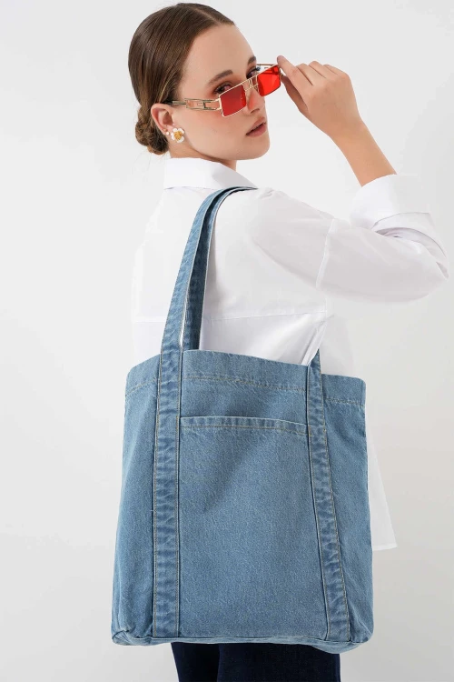 Kadın Mavi Kot Kumaş Şeritli Cepli Omuz Çanta HZL25S-BD10221