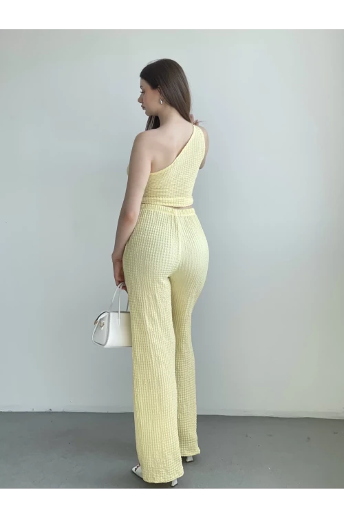 Kadın Sarı Beli Lastilkli Gofre Kumaş Pantolon HZL24S-ZK13261