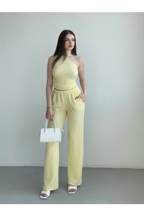 Kadın Sarı Gofre Kumaş Tek Omuz Bluz HZL25S-ZK13271