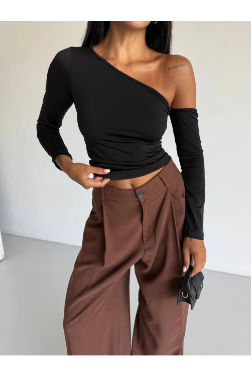 Kadın Siyah Asimetrik Yaka Drapeli Sandy Bluz HZL25S-FRY123361