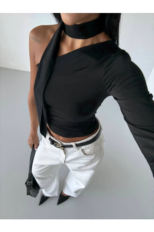 Kadın Siyah Fularlı Sandy Kumaş Asimetrik Kesim Bluz HZL25S-FRY123371