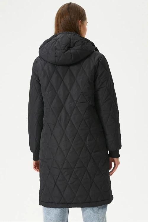 Kadın Siyah Kapitone Uzun Şişme Mont HZL22W-BD151381