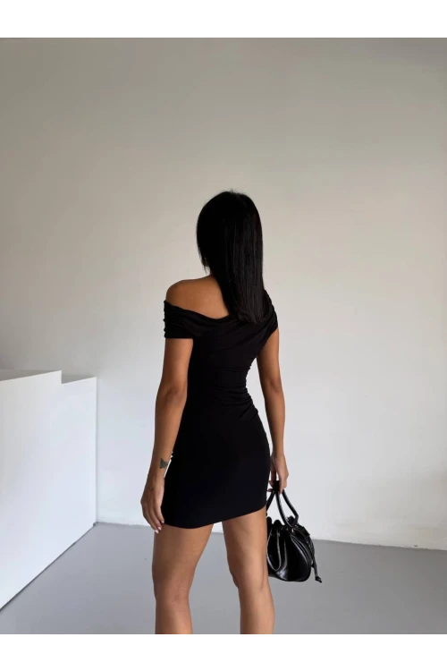 Kadın Siyah Kayık Yaka Yandan Drapeli Mini Elbise HZL25S-FRY123261