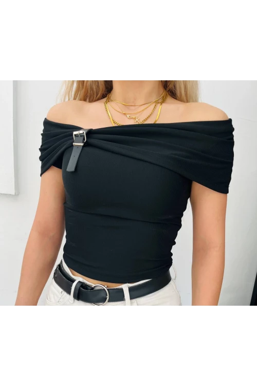 Kadın Siyah Kemer Detaylı Madonna Yaka Bluz HZL25S-FRY123161