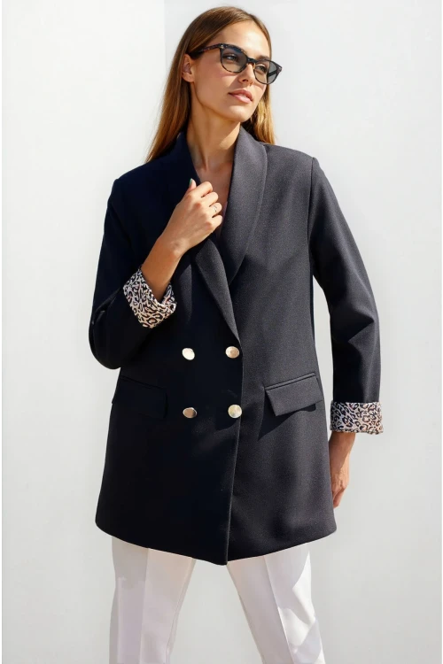 Kadın Siyah Leopar Astarlı Düğme Detaylı Blazer Ceket HZL25W-BD107041