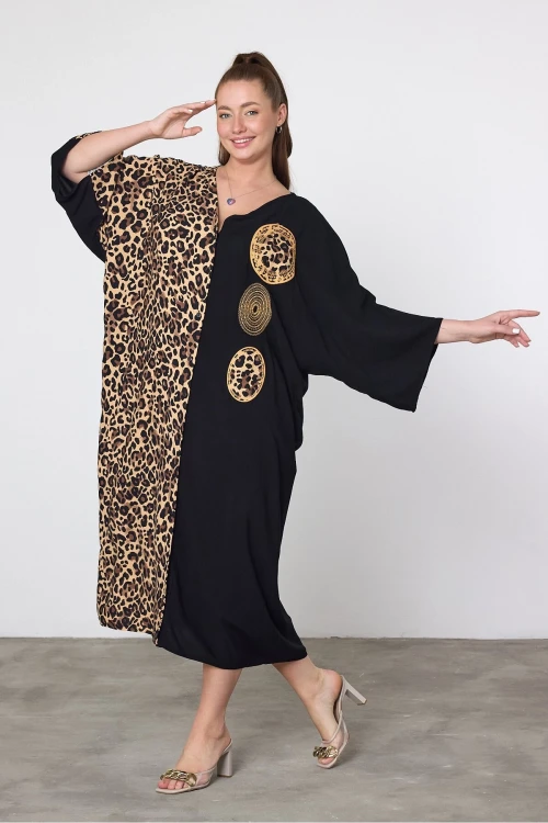 Kadın Siyah Leopar Nakış Detay Büyük Beden Gömlek Elbise HZL25S-VM110881