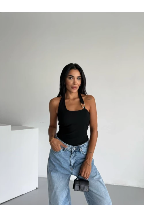 Kadın Siyah Ottoman Kumaş Halter Yaka Toka Detay Bluz HZL26W-FRY123321