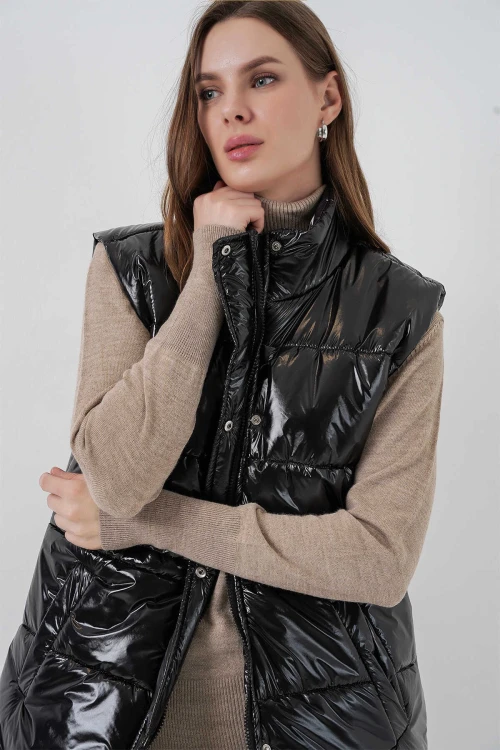 Kadın Siyah Parlak Astarlı Şişme Yelek HZL25W-BD152181