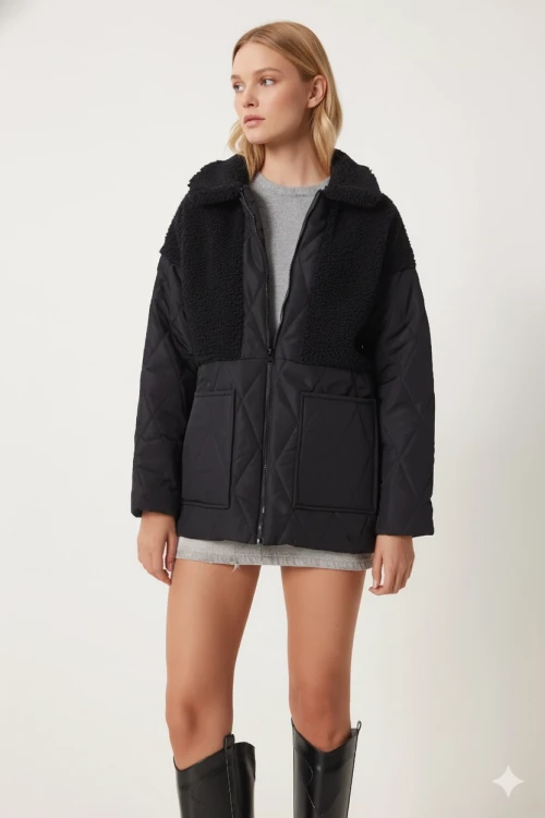 Kadın Siyah Peluş Detaylı İçi Astarlı Kapitone Şişme Mont HZL24W-BD151821