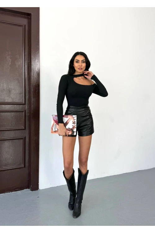 Kadın Siyah Tek Omuz Yırtmaç Detaylı Uzun Kollu Fitilli Kaşkorse Bluz HZL25W-FRY121531