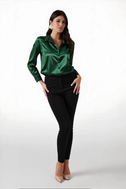 Kadın Zümrüt Yeşili Hafif Dökümlü Saten Yüzeyli Gömlek HZL22W-BD139641