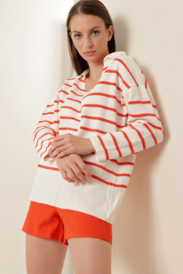Kadın Beyaz Oranj Çizgili Polo Yaka Crop Triko Kazak  HZL23W-BD1100841