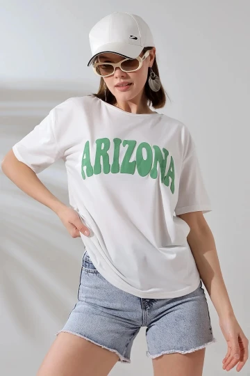 Kadın Beyaz Yeşil Arizona Baskılı Bisiklet Yaka T-Shirt HZL24S-DSB120261