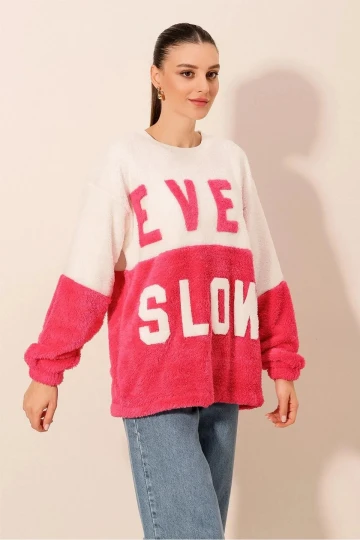 Kadın Fuşya Beyaz Blok EVER SLOW Baskılı Rahat Peluş Sweatshirt HZL23W-BD1554781