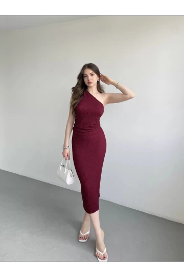 Kadın Bordo Gofre Kumaş Tek Omuz Bluz HZL25S-ZK13271