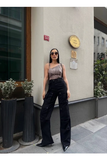 Kadın Leopar Desenli Çift Askılı Tek Kol Crop Bluz HZL24S-ZK11011