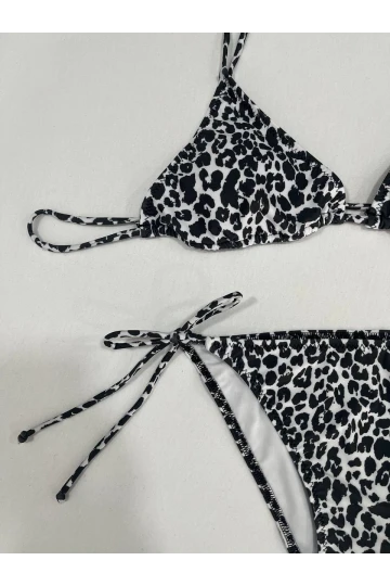 Kadın Leopar Siyah Boyundan İp Bağlamalı Üçgen Bikini Takımı HZL25S-LC5005