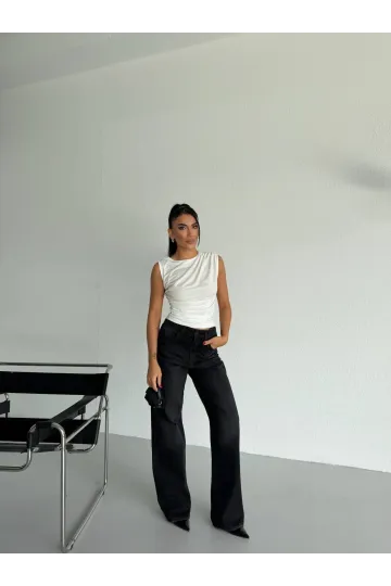 Kadın Beyaz Büzgülü Kolsuz Sandy Bluz HZL26W-FRY122751