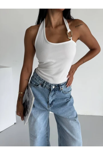 Kadın Beyaz Ottoman Kumaş Halter Yaka Toka Detay Bluz HZL26W-FRY123321