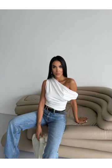 Kadın Beyaz Yandan Drapeli Kayık Yaka Sandy Bluz HZL25S-FRY123201