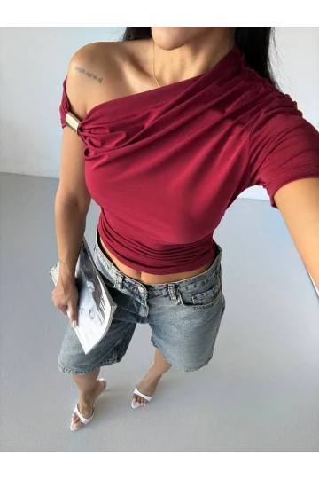 Kadın Bordo Asimetrik Drapelim Omuz Aksesuarlı Sandy Bluz HZL25S-FRY123231