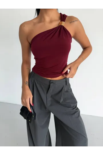 Kadın Bordo Tek Omuz Gold Metal Detaylı Sandy Bluz HZL26S-FRY123821