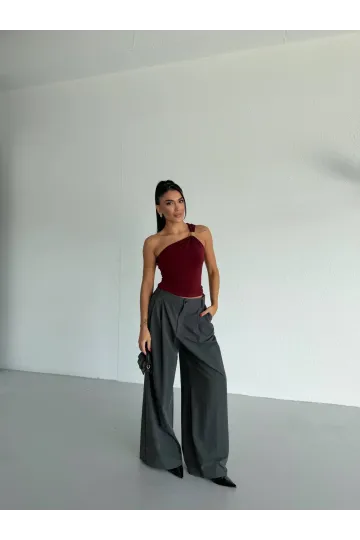 Kadın Bordo Tek Omuz Gold Metal Detaylı Sandy Bluz HZL26S-FRY123821