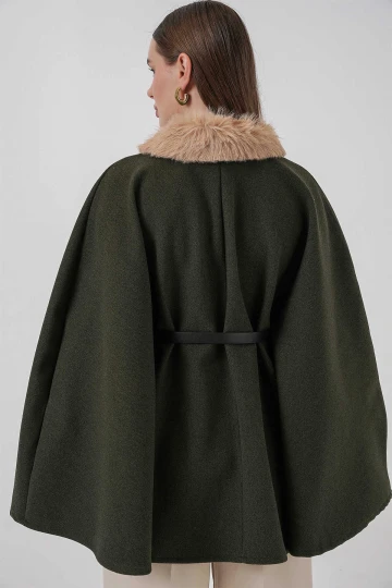 Kadın Haki Yakası Kürklü Düğmeli Kemerli Kaşe Panço HZL25W-BD191651