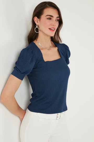 Kadın Lacivert Kare Yaka Örme Bluz HZL22W-BD104091