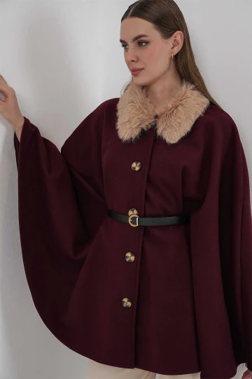 Kadın Mürdüm Yakası Kürklü Düğmeli Kemerli Kaşe Panço HZL25W-BD191651