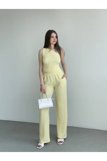 Kadın Sarı Gofre Kumaş Tek Omuz Bluz HZL25S-ZK13271
