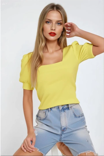 Kadın Sarı Kare Yaka Örme Bluz HZL22W-BD104091