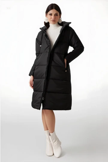 Kadın Siyah Kapşonlu Uzun Oversize Şişme Mont HZL22W-BD151201