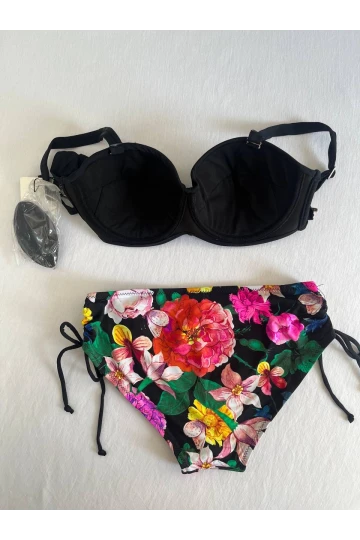 Kadın Siyah Taş İşlemeli Çiçek Desenli Bikini Takım HZL25S-LC3368