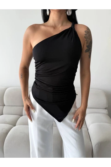 Kadın Siyah Tek Omuz Asimetrik Kesim Sandy Bluz HZL25S-FRY123241