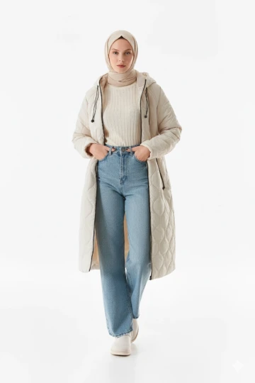 Kadın Tesettür Ekru Kapüşonlu Kapitone Uzun Şişme Mont HZL26W-BD151771