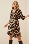 Kadın Bej Siyah Leopar Desenli Önden Düğmeli Oversize Viskon Gömlek Elbise HZL22S-BD158591